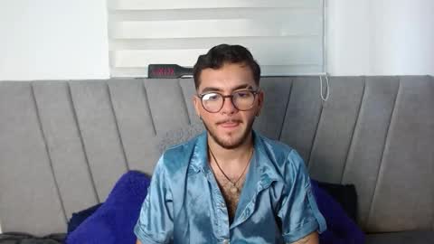 Zack  online show from October 19, 6:14 am