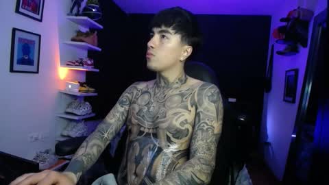 zac_muller1 online show from October 17, 2:37 am