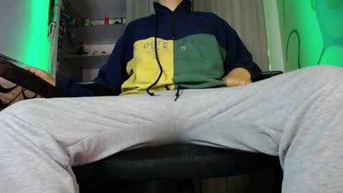 Zac Freelance model online show from December 28, 5:12 am