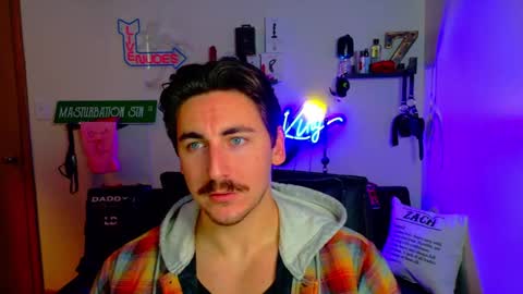 Zach Rhyder online show from November 14, 6:39 pm