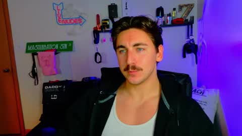 Zach Rhyder online show from November 21, 1:59 am