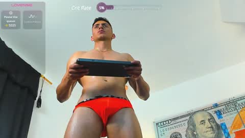 zachpri20 online show from January 5, 10:43 am