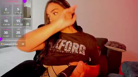 Snapshot of zafiralov chatting on October 31, 1:17 am zafiralov online show from October 31, 1:17 am