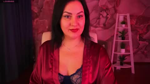 Snapshot of zafiramoonn chatting on December 16, 2:33 pm Zafiramoonn online show from December 16, 2:33 pm