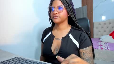 zahra_rose online show from December 19, 7:54 pm