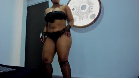 Zaira online show from November 16, 1:11 am