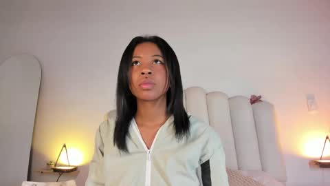 Zaira online show from January 12, 2:44 pm