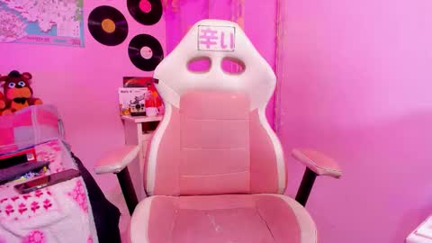 Snapshot of zam_zam2 chatting on December 3, 8:34 am Zam online show from December 3, 8:34 am