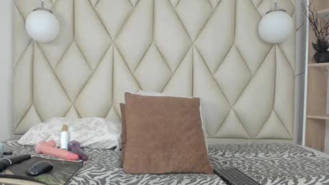 ZAMIRA online show from January 4, 1:42 pm