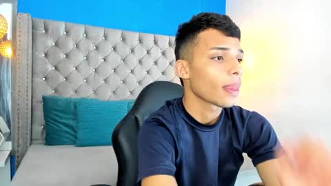 zan_shellby online show from November 11, 2:44 am