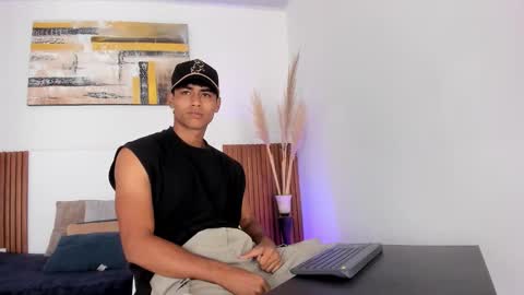 Snapshot of zander_2120 chatting on January 9, 1:03 pm Zander online show from January 9, 1:03 pm