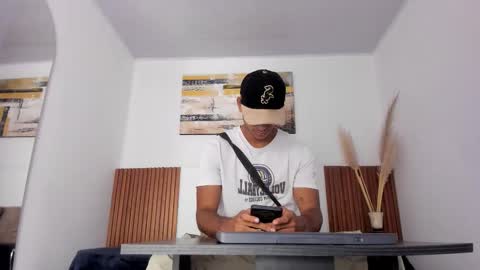 Snapshot of zander_2120 chatting on March 2, 1:29 pm Zander online show from March 2, 1:29 pm