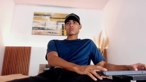 Zander online show from March 28, 2:16 pm