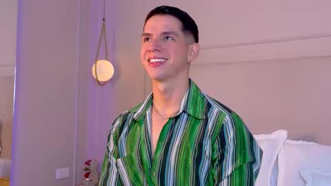 Snapshot of zanedawson chatting on November 22, 3:49 am Zane Dawson online show from November 22, 3:49 am