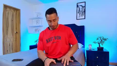 Snapshot of zanemaverick chatting on September 12, 11:54 am zanemaverick online show from September 12, 11:54 am