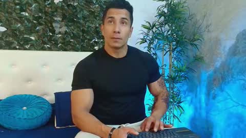 Snapshot of zanemaverick chatting on October 23, 11:42 am zanemaverick online show from October 23, 11:42 am