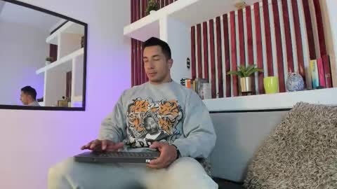 Snapshot of zanemaverick chatting on November 13, 11:53 am zanemaverick online show from November 13, 11:53 am