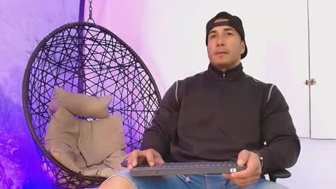 Snapshot of zanemaverick chatting on November 14, 11:53 am zanemaverick online show from November 14, 11:53 am