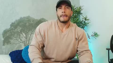 Snapshot of zanemaverick chatting on December 15, 11:47 am zanemaverick online show from December 15, 11:47 am