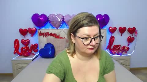 zannadreil online show from February 9, 2:28 am