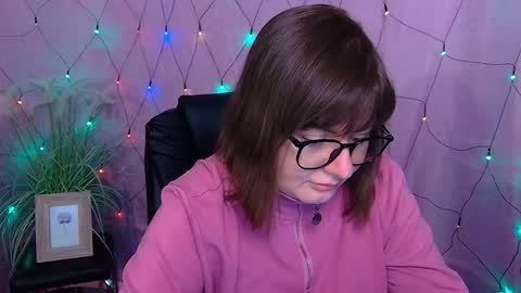 zannadreil online show from February 2, 7:12 pm