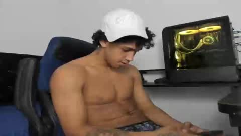 zanxley_ online show from January 9, 9:47 pm