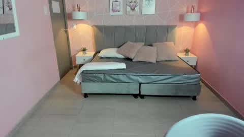 Zara Sweet  online show from February 10, 12:39 pm