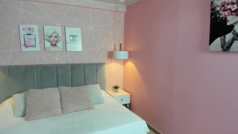 Zara Sweet  online show from November 7, 1:33 pm