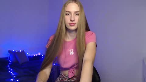 Zara online show from December 10, 1:11 am