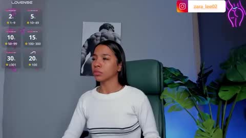 Snapshot of zara_leee chatting on March 3, 11:27 am Zara online show from March 3, 11:27 am