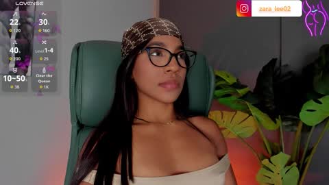 Zara online show from March 19, 4:38 am