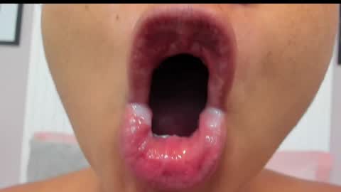 Snapshot of zara_lopez chatting on December 26, 11:03 pm zara lopez online show from December 26, 11:03 pm