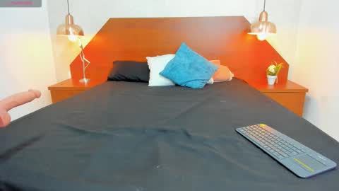 Zara  online show from December 18, 12:11 pm