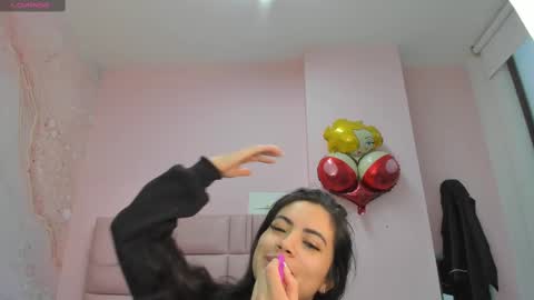 Snapshot of zarah_torres chatting on September 17, 10:00 pm Zarah online show from September 17, 10:00 pm