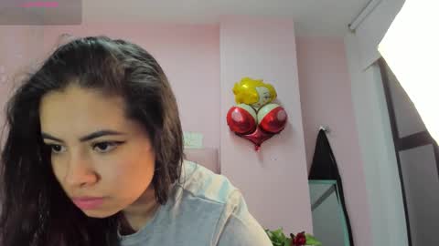 Snapshot of zarah_torres chatting on October 19, 11:16 pm Zarah online show from October 19, 11:16 pm