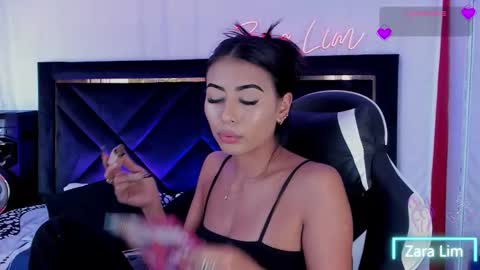 Snapshot of zaralim chatting on October 29, 6:53 pm Zara Lim online show from October 29, 6:53 pm