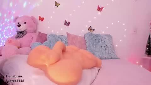 Zara online show from February 14, 2:54 pm