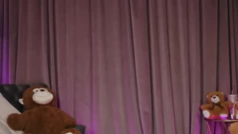 zariaavera online show from March 31, 7:36 pm