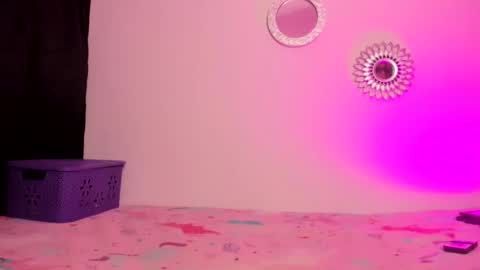 Zaritha Li online show from November 20, 10:37 am