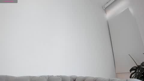  Zayda  online show from January 8, 10:06 pm