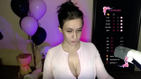 Snapshot of zaykaaa_11 chatting on November 24, 7:57 pm Lina online show from November 24, 7:57 pm