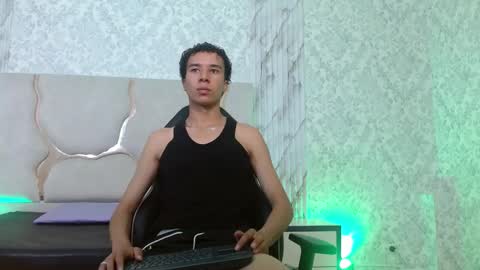 zayn_tay online show from January 16, 7:07 pm