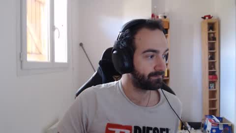 Grizzly Bear online show from January 12, 1:48 pm