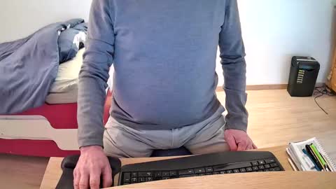 Snapshot of zebulon2023 chatting on February 6, 12:59 pm zebulon2023 online show from February 6, 12:59 pm