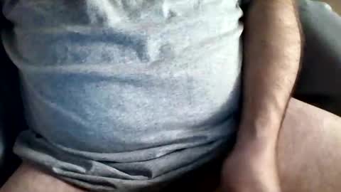 Snapshot of zeddie71 chatting on January 4, 5:37 pm zeddie71 online show from January 4, 5:37 pm