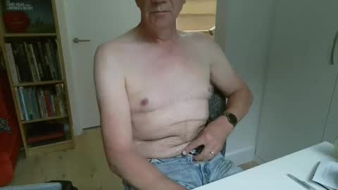 Snapshot of zeep16 chatting on September 17, 8:38 am zeep16 online show from September 17, 8:38 am