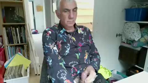 Snapshot of zeep16 chatting on October 18, 12:17 pm zeep16 online show from October 18, 12:17 pm