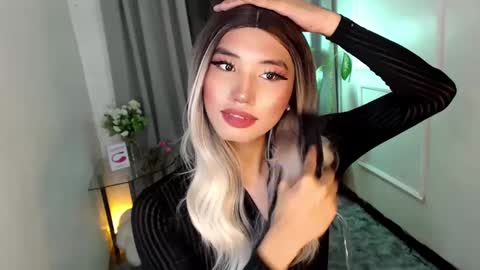 zelainalovetocum online show from January 29, 9:33 am