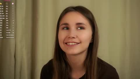 Snapshot of zeldaes chatting on November 3, 1:08 am Emilia online show from November 3, 1:08 am