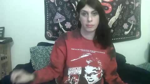 Snapshot of zeldasroom chatting on January 13, 3:34 am Zelda online show from January 13, 3:34 am